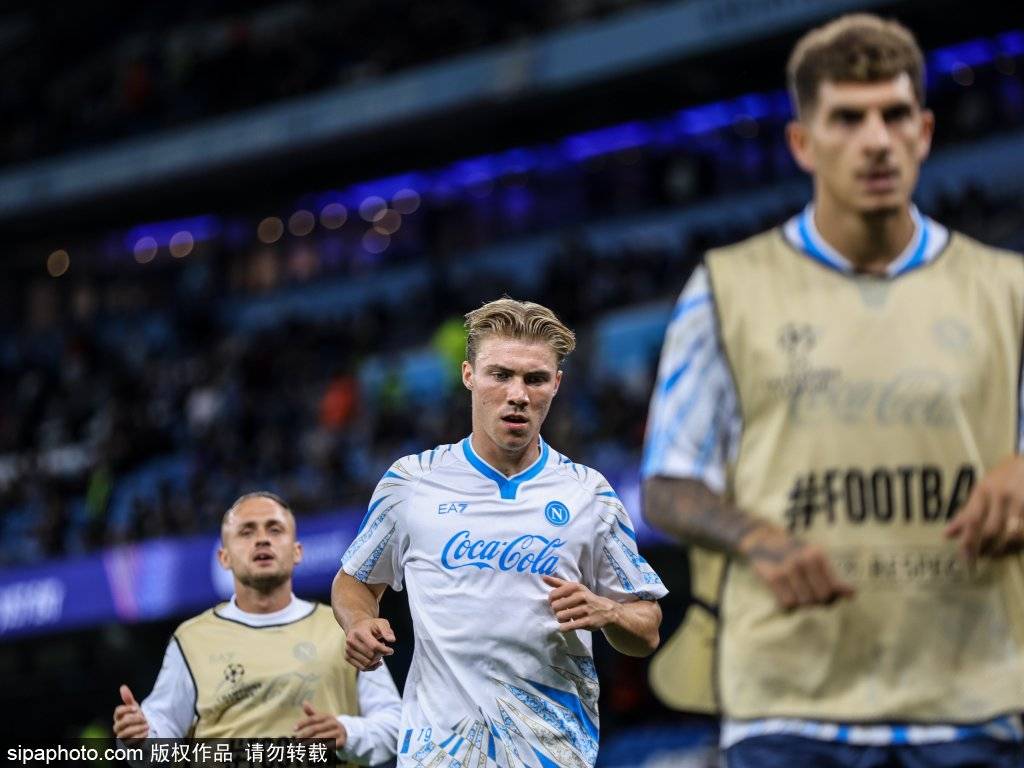 真不擅欧冠!孔蒂带国米等队6届欧冠3次止步小组赛,如今又开门黑