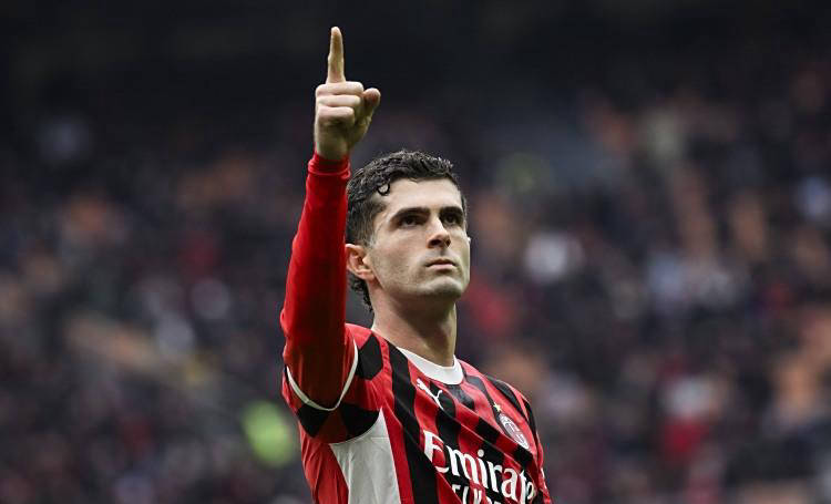 意甲最新动向:米兰备战尤文赛事,国米前锋受伤缺席