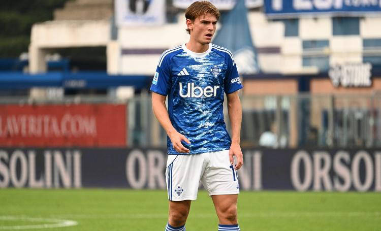 意甲一日综述:米兰遭比萨逼平,阿莱格里不满;国米欲购尼科-帕斯